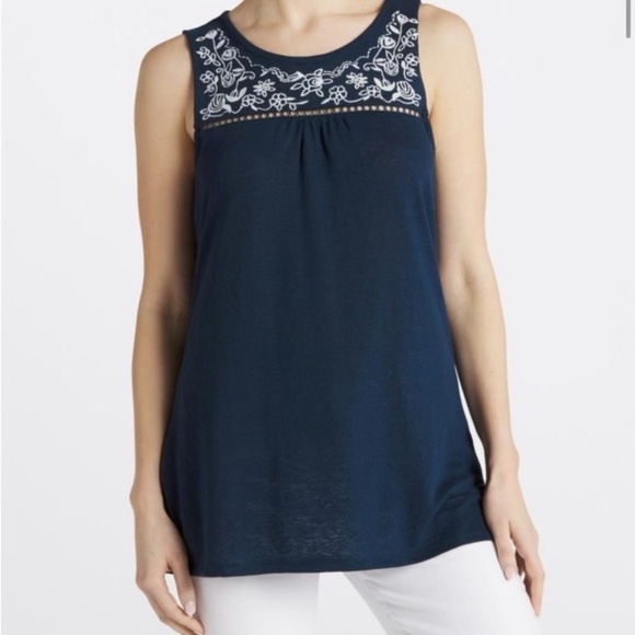 Market and Spruce Adelisa Embroidered Linen Blend
Knit Tank - Picture 1 of 5